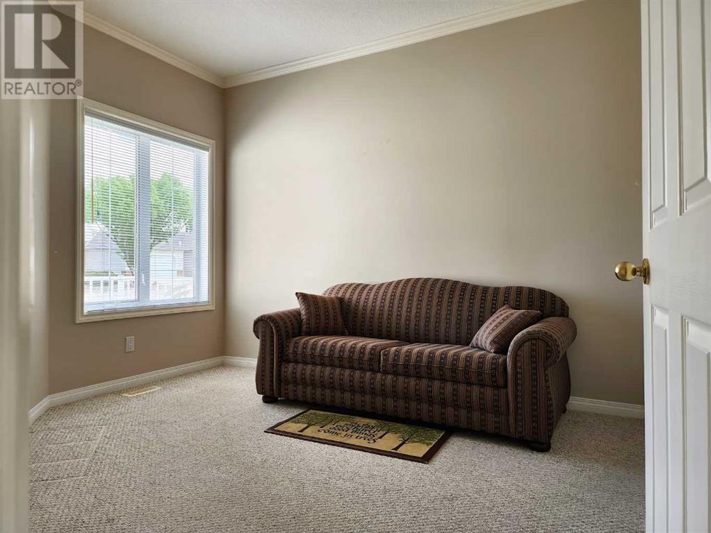 27 Skyline Crescent, Claresholm, Alberta  T0L 0T0 - Photo 9 - A2227191