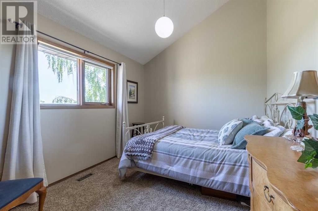 45 Mountainview Crescent, Claresholm, Alberta  T0L 0T0 - Photo 21 - A2236076