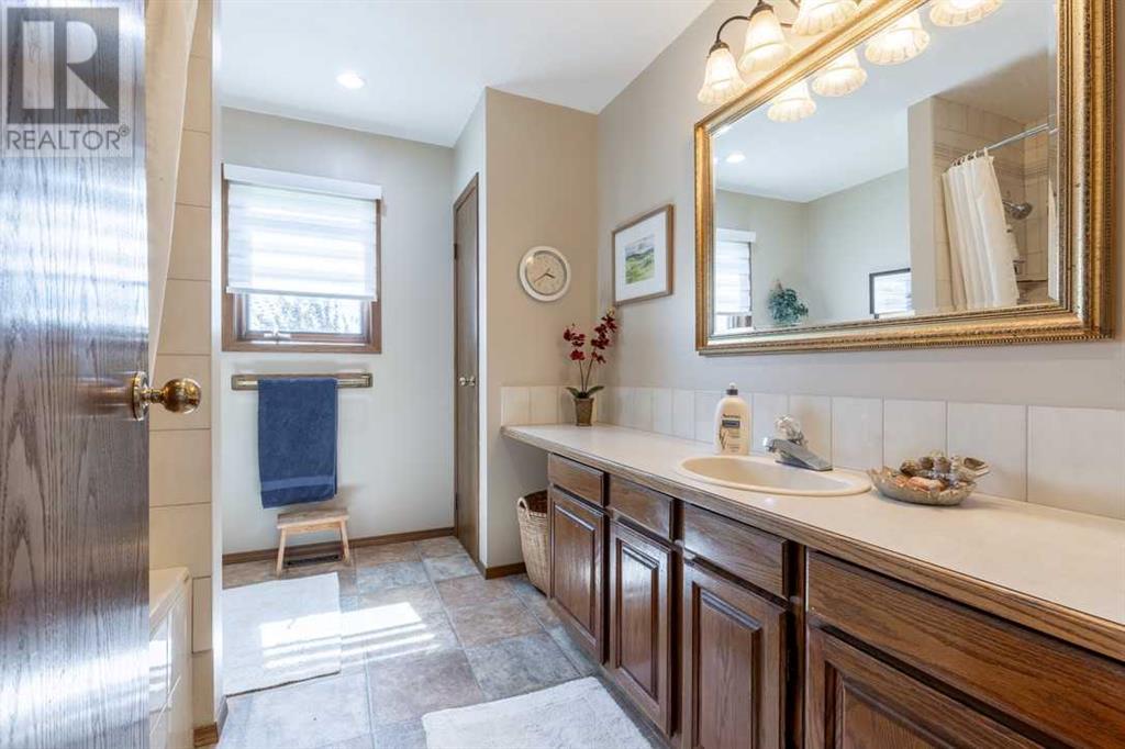 45 Mountainview Crescent, Claresholm, Alberta  T0L 0T0 - Photo 22 - A2236076