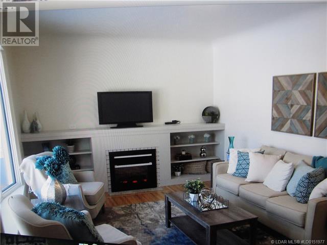 410 24 Street S, Lethbridge, Alberta  T1J 3N5 - Photo 2 - A2240885
