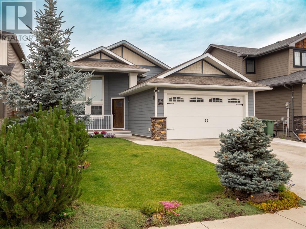 453 Westgate Crescent, Coaldale, Alberta  T1M 0E1 - Photo 3 - A2239489