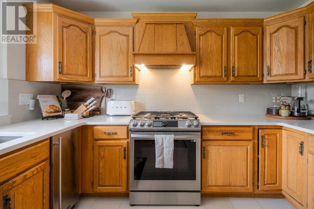 3710 Oak Drive S, Lethbridge, Alberta  T1K 4H4 - Photo 12 - A2239717