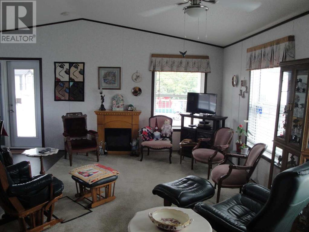 #88, 2300 13th Street N, Lethbridge, Alberta  T1H 4E8 - Photo 2 - A2240806