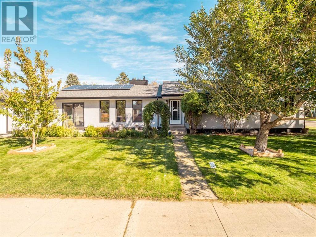 1611 24 Street S, Lethbridge, Alberta  T1K 2M2 - Photo 1 - A2239618