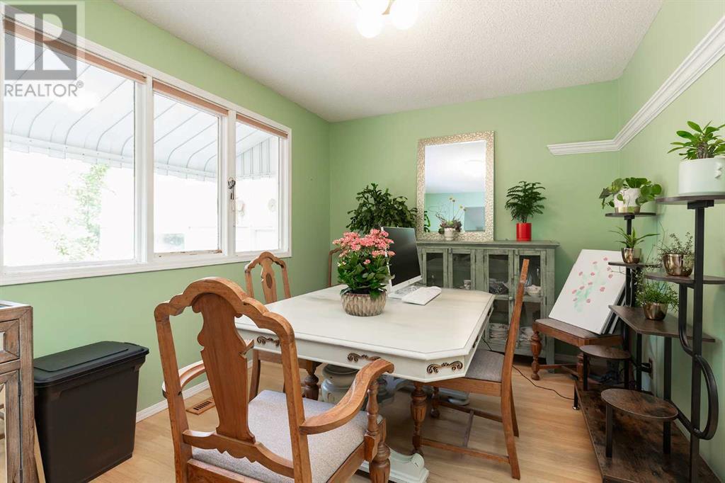 18 Trinity Place W, Lethbridge, Alberta  T1K 3W8 - Photo 7 - A2240143
