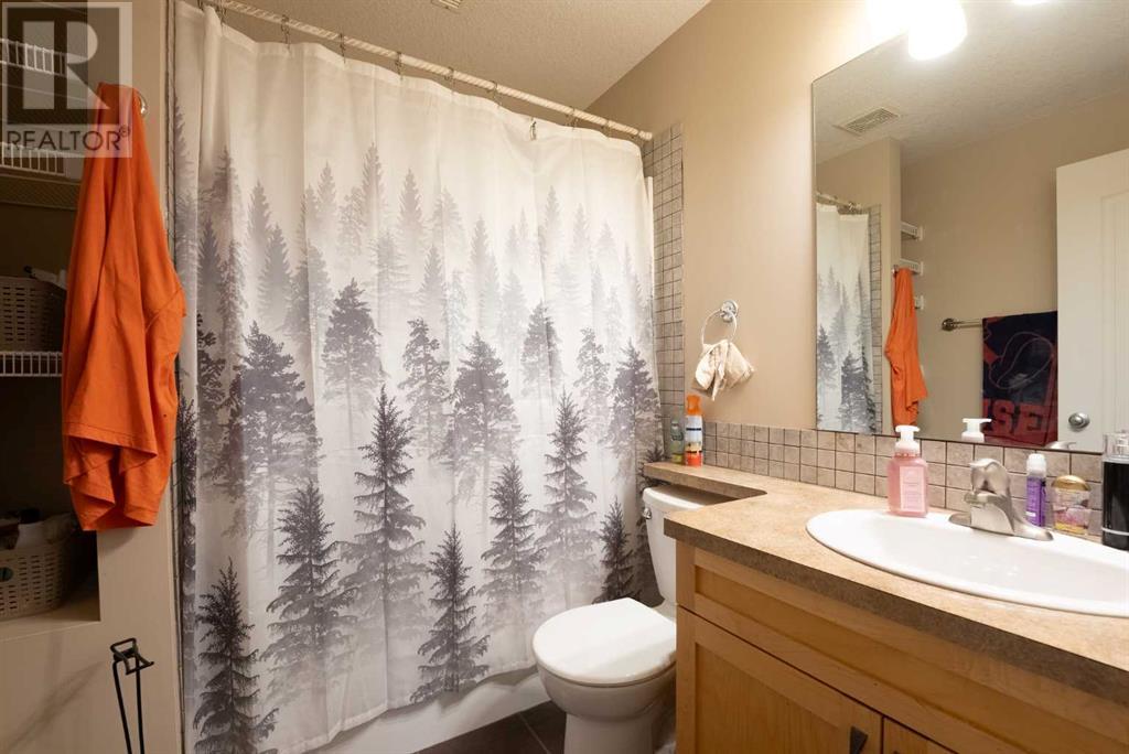 781 Blackfoot Terrace W, Lethbridge, Alberta  T1K 7X7 - Photo 12 - A2239979