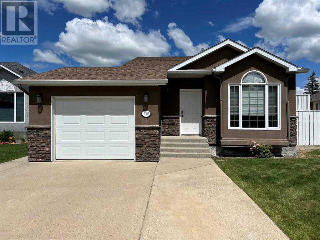 2206 17a Avenue, Coaldale, Alberta  T1M 1K3 - Photo 1 - A2240835