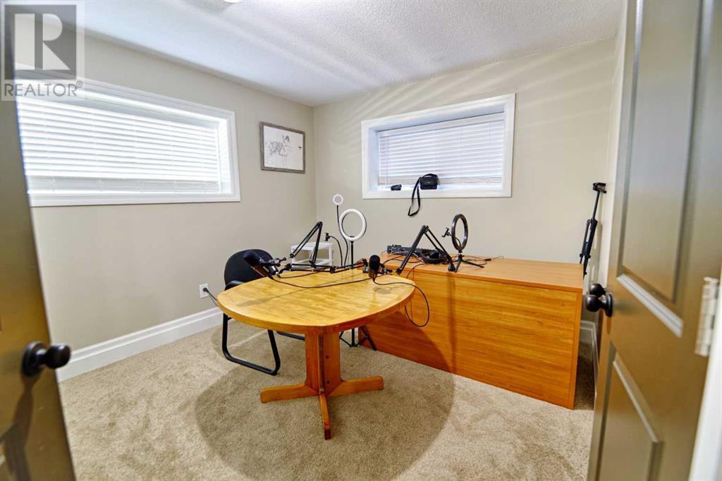 521 12 Avenue W, Barnwell, Alberta  T0K 0B0 - Photo 34 - A2236066