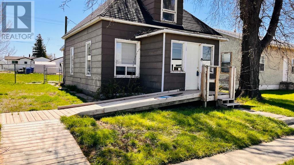 131 8 Avenue W, Bow Island, Alberta  T0K 0G0 - Photo 29 - A2206885