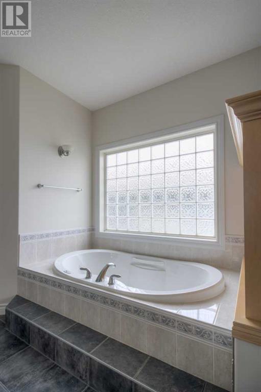 73 Fairmont Park Landing S, Lethbridge, Alberta  T1K 7L1 - Photo 19 - A2240989