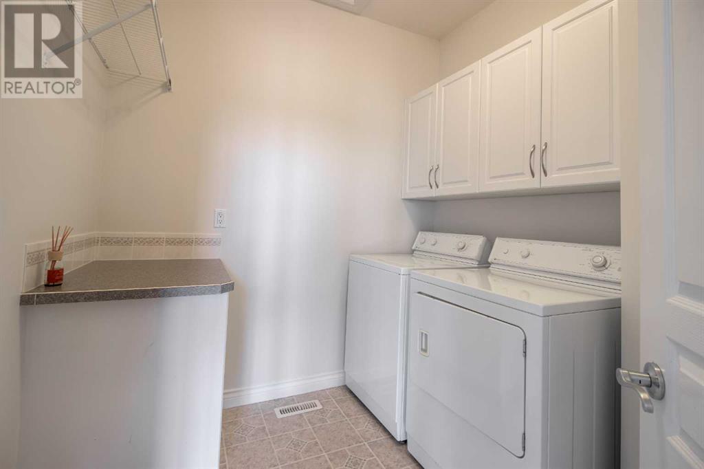 73 Fairmont Park Landing S, Lethbridge, Alberta  T1K 7L1 - Photo 21 - A2240989