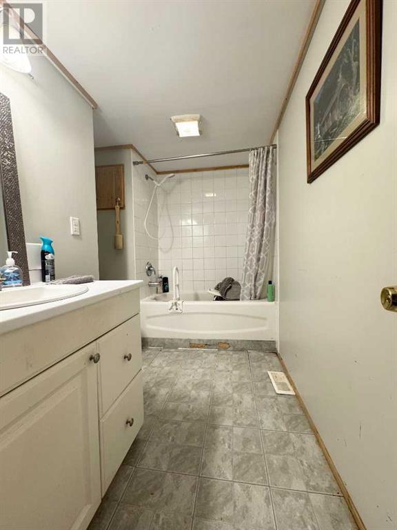 4938 57 Avenue, Taber, Alberta  T1G 1E5 - Photo 10 - A2241312
