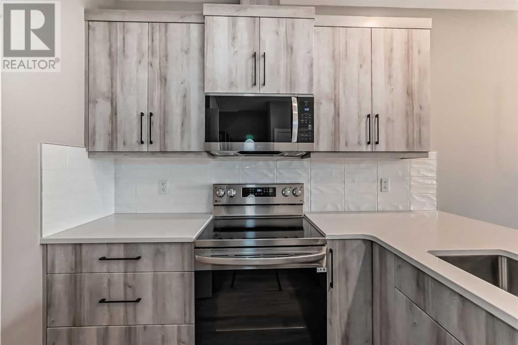5, 1568 Stafford Drive N, Lethbridge, Alberta  T1H 2C5 - Photo 2 - A2232031