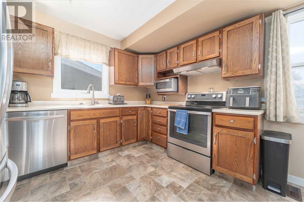 1004 20 Avenue, Coaldale, Alberta  T1M 1C2 - Photo 12 - A2225846