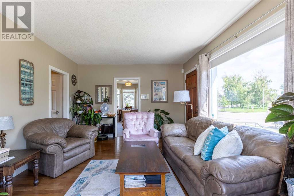 315 Dieppe Boulevard S, Lethbridge, Alberta  T1H 4W6 - Photo 14 - A2240419