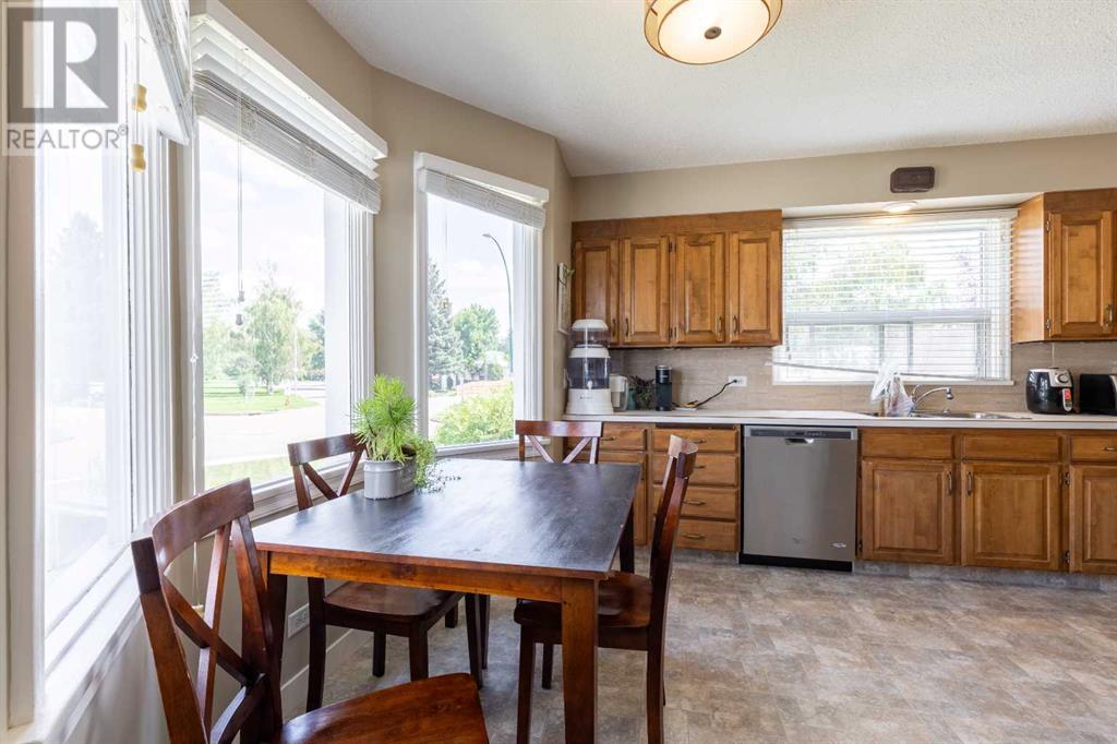 315 Dieppe Boulevard S, Lethbridge, Alberta  T1H 4W6 - Photo 6 - A2240419