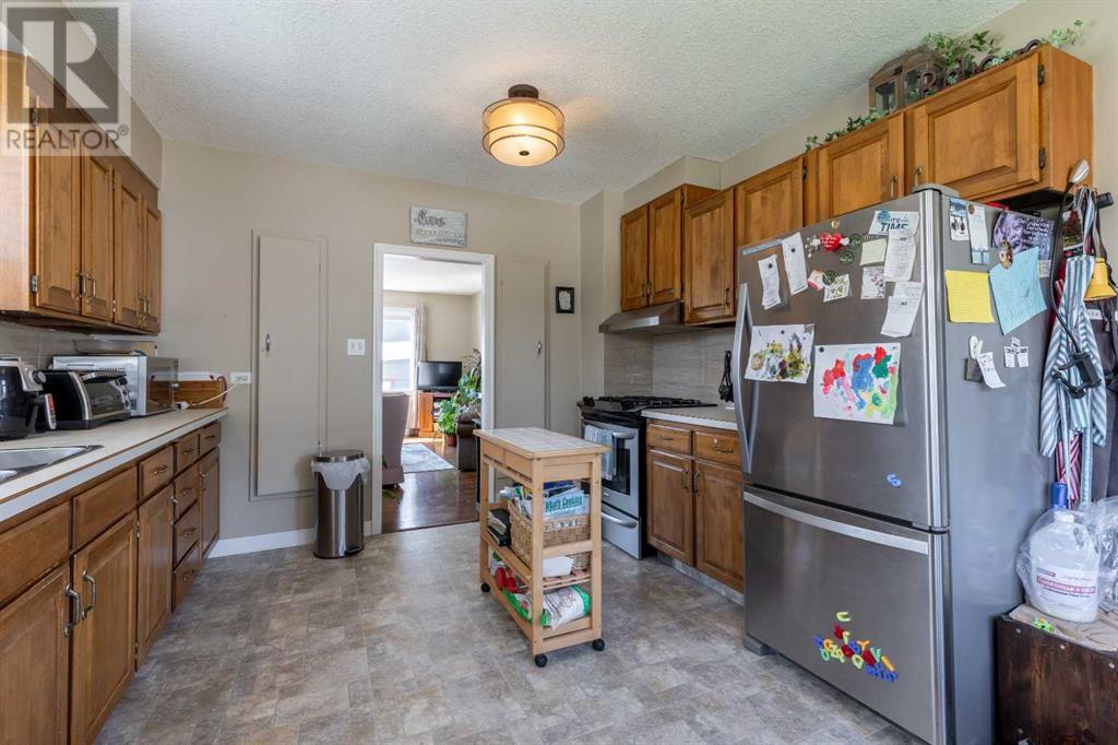 315 Dieppe Boulevard S, Lethbridge, Alberta  T1H 4W6 - Photo 8 - A2240419