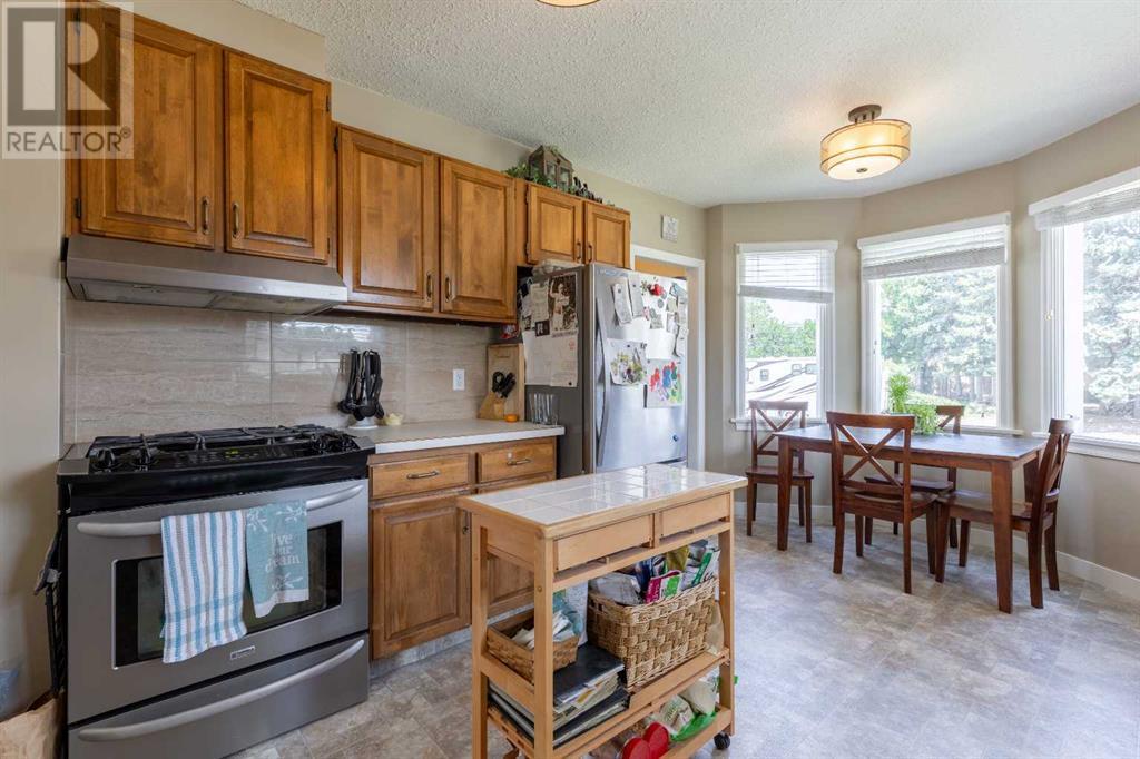 315 Dieppe Boulevard S, Lethbridge, Alberta  T1H 4W6 - Photo 9 - A2240419