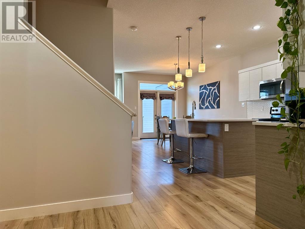 2, 81 Aquitania Circle W, Lethbridge, Alberta  T1J 5M5 - Photo 2 - A2216583