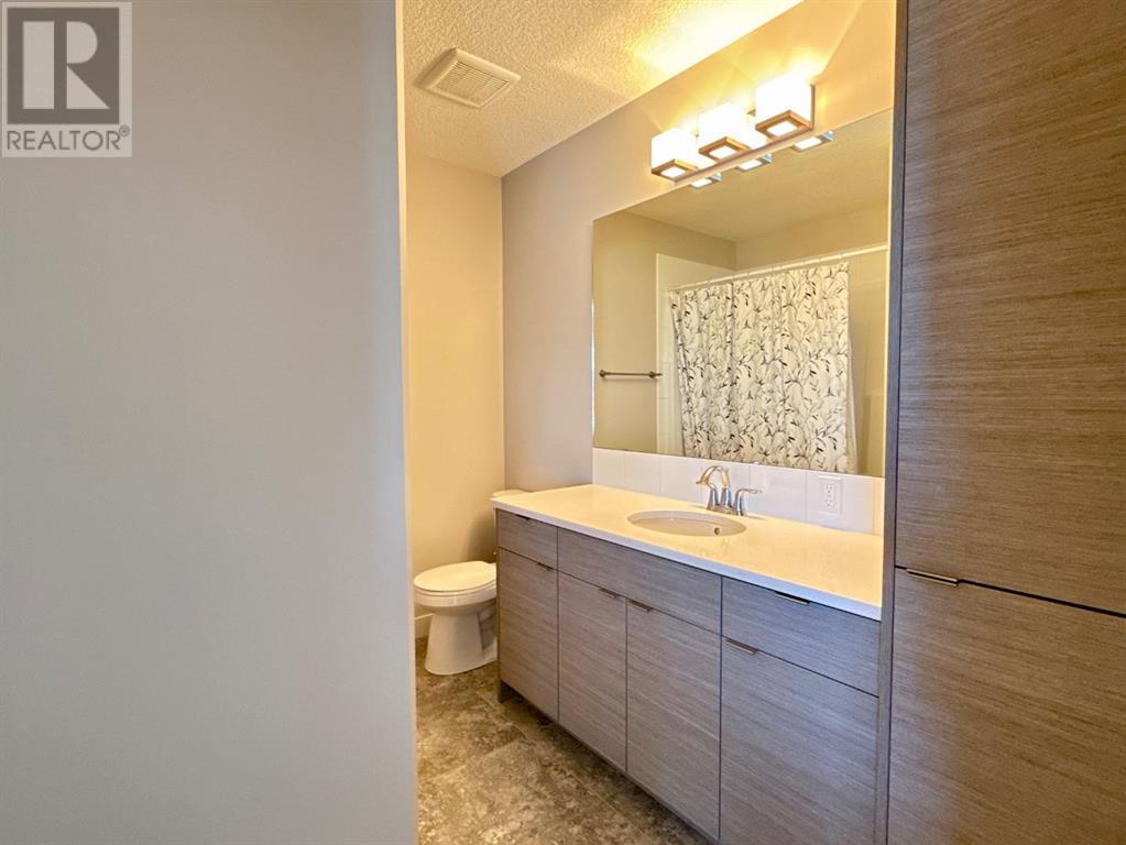 2, 81 Aquitania Circle W, Lethbridge, Alberta  T1J 5M5 - Photo 13 - A2216583