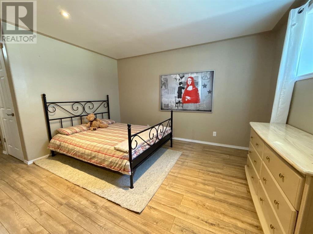 2, 81 Aquitania Circle W, Lethbridge, Alberta  T1J 5M5 - Photo 19 - A2216583