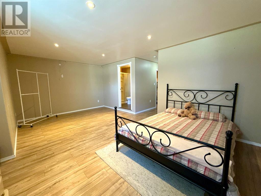 2, 81 Aquitania Circle W, Lethbridge, Alberta  T1J 5M5 - Photo 20 - A2216583