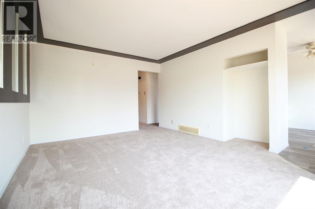 2709 6 Avenue N, Lethbridge, Alberta  T1H 0V4 - Photo 2 - A2232861