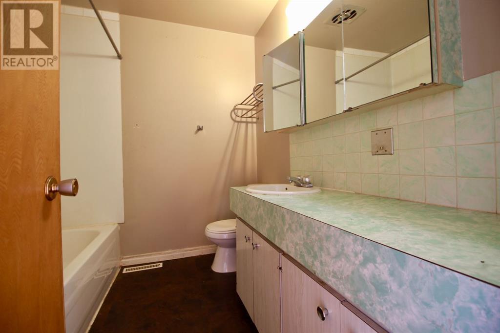 2709 6 Avenue N, Lethbridge, Alberta  T1H 0V4 - Photo 26 - A2232861