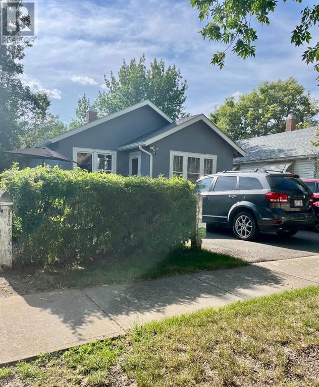 516 12 A Street N, Lethbridge, Alberta