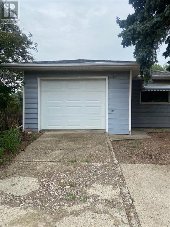 1304 14 Avenue S, Lethbridge, Alberta  T1K 0T4 - Photo 3 - A2241381