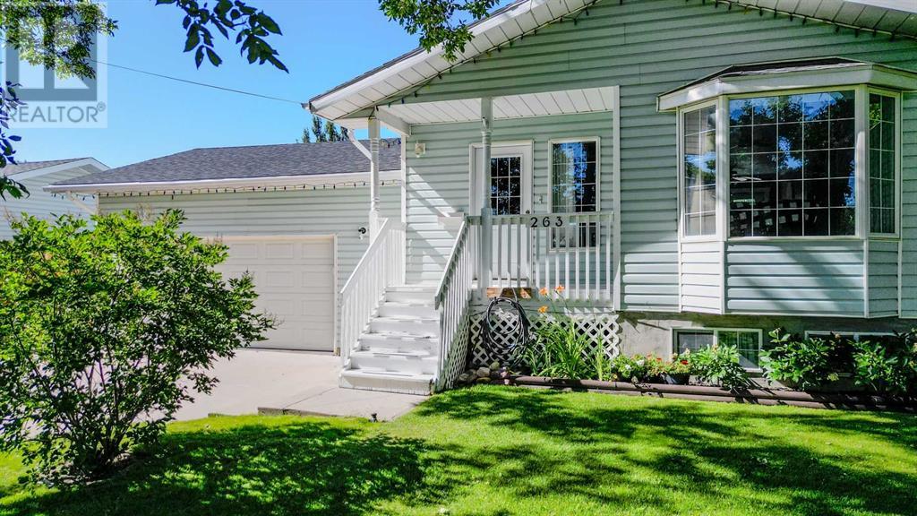 263 W 1 Avenue S, Magrath, Alberta  T0K 1J0 - Photo 37 - A2233823