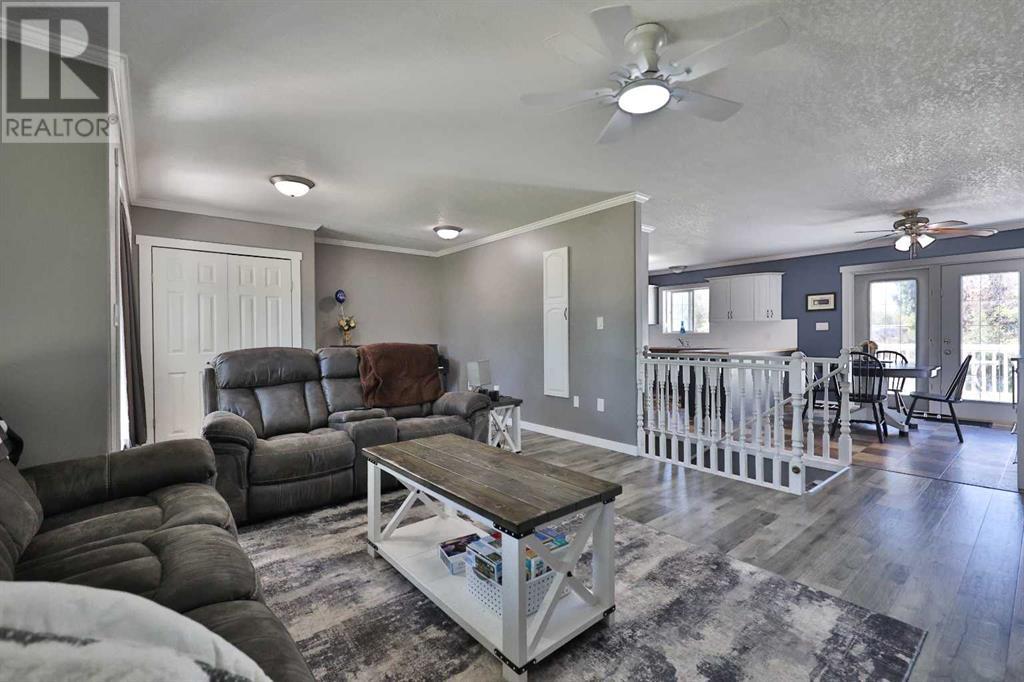263 W 1 Avenue S, Magrath, Alberta  T0K 1J0 - Photo 4 - A2233823