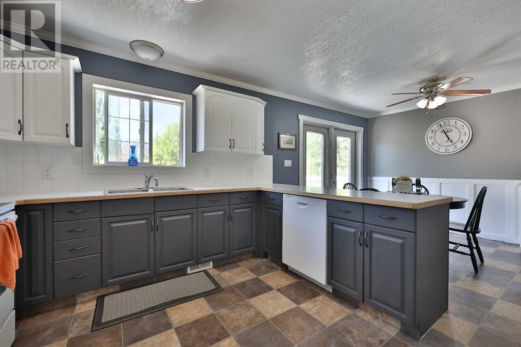 263 W 1 Avenue S, Magrath, Alberta  T0K 1J0 - Photo 13 - A2233823