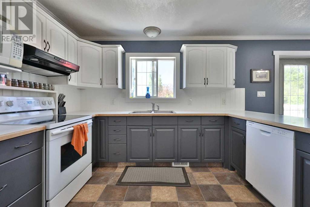 263 W 1 Avenue S, Magrath, Alberta  T0K 1J0 - Photo 12 - A2233823