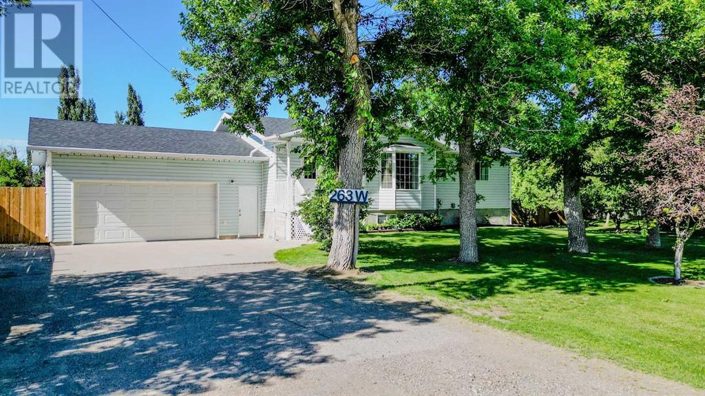 263 W 1 Avenue S, Magrath, Alberta  T0K 1J0 - Photo 48 - A2233823