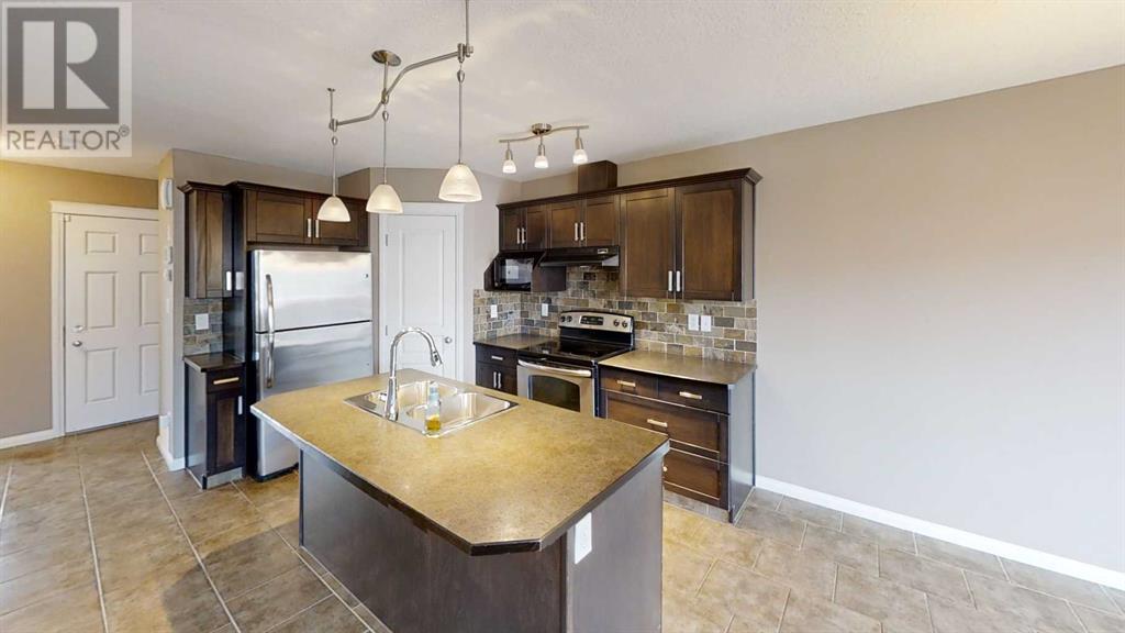 715 Silkstone Close W, Lethbridge, Alberta  T1J 4B9 - Photo 4 - A2240228