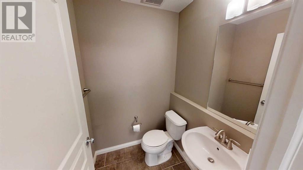715 Silkstone Close W, Lethbridge, Alberta  T1J 4B9 - Photo 8 - A2240228