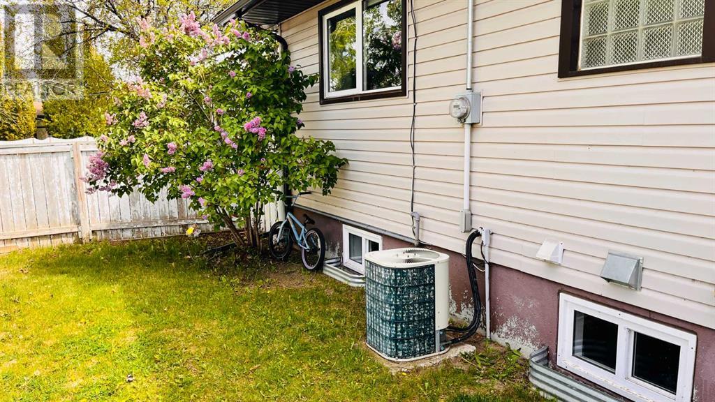 330 3rd Avenue E, Bow Island, Alberta  T0K 0G0 - Photo 20 - A2224186