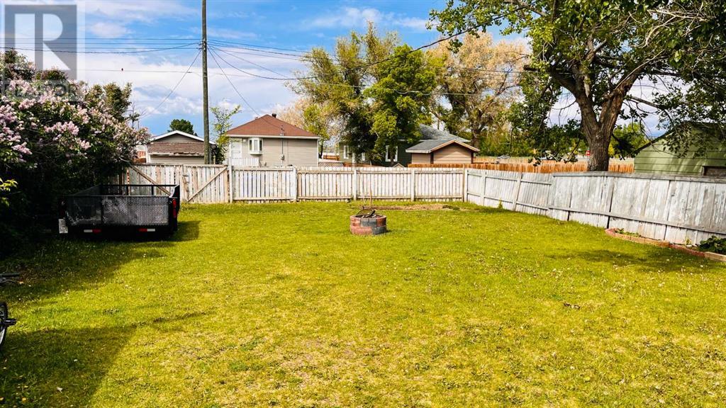 330 3rd Avenue E, Bow Island, Alberta  T0K 0G0 - Photo 19 - A2224186