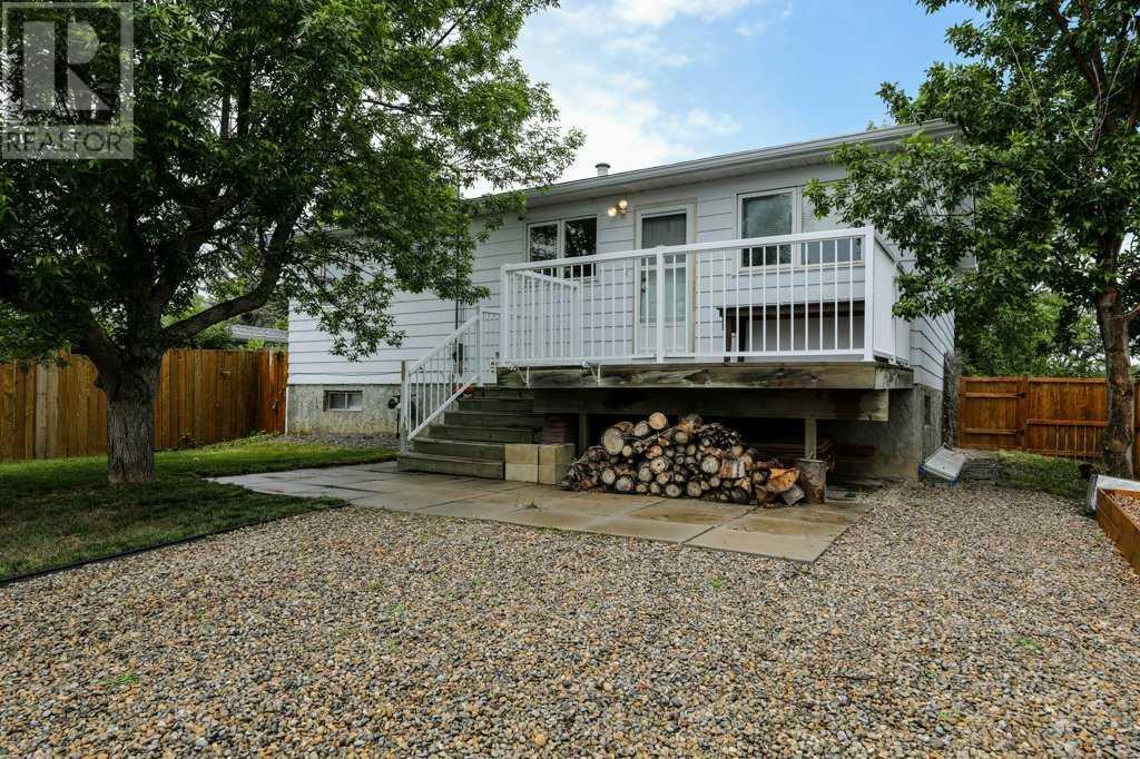 330 Aberdeen Street, Granum, Alberta  T0L 1A0 - Photo 2 - A2227515