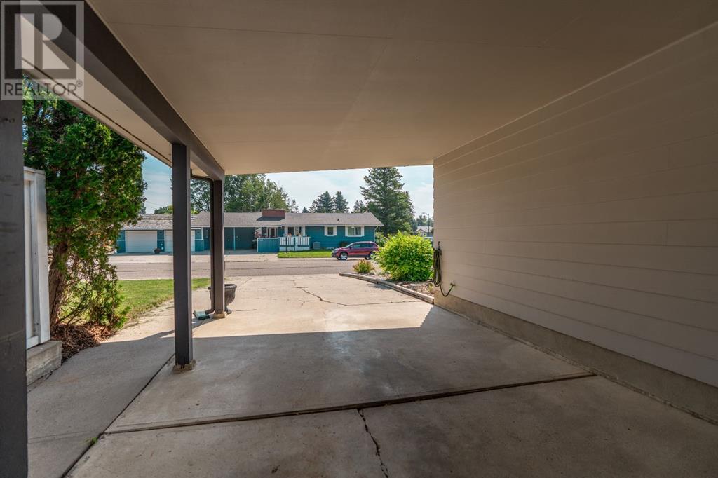 1718 21 Street S, Lethbridge, Alberta  T1K 2H7 - Photo 41 - A2239856