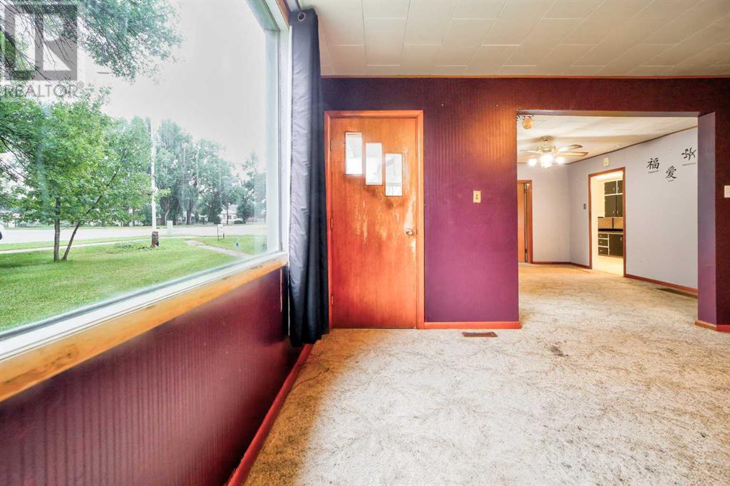 104 N 1 Street W, Magrath, Alberta  T0K 1J0 - Photo 10 - A2239838