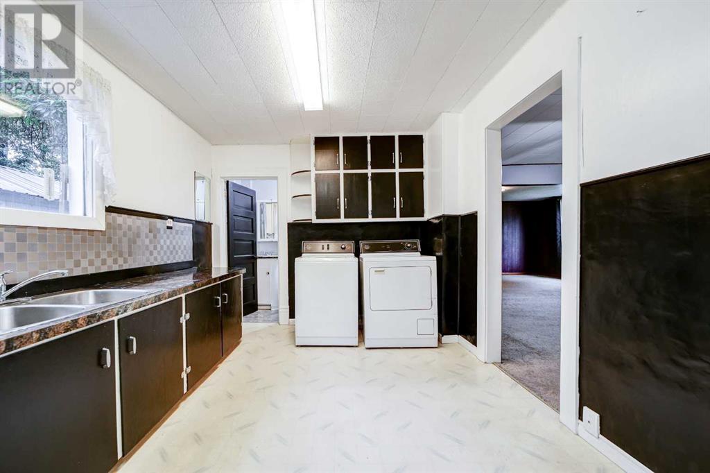 104 N 1 Street W, Magrath, Alberta  T0K 1J0 - Photo 27 - A2239838
