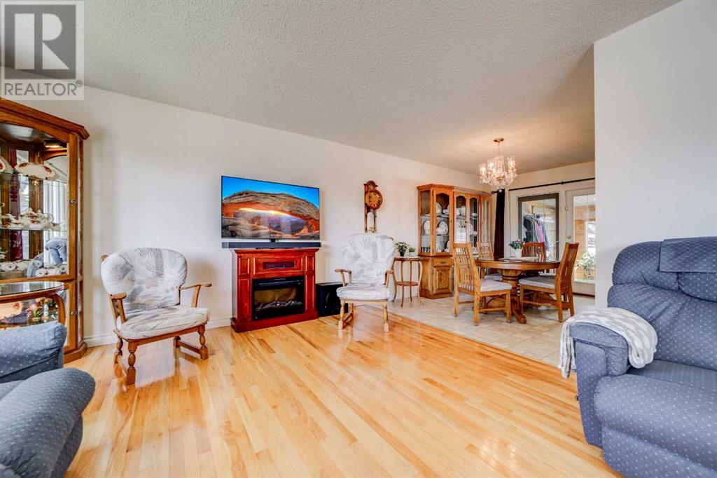525 Schofield Street, Pincher Creek, Alberta  T0K 1W0 - Photo 3 - A2235561