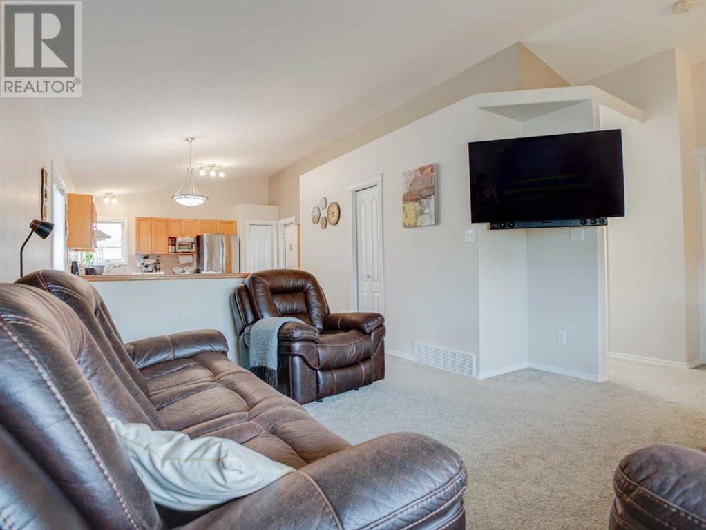590 Squamish Lane W, Lethbridge, Alberta  T1K 7Z9 - Photo 4 - A2240883