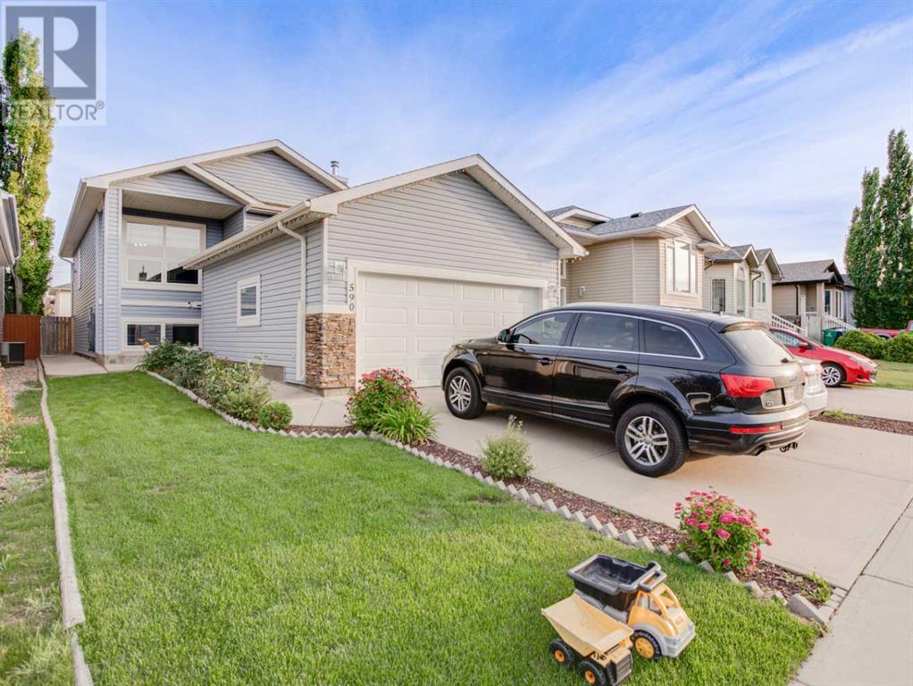 590 Squamish Lane W, Lethbridge, Alberta