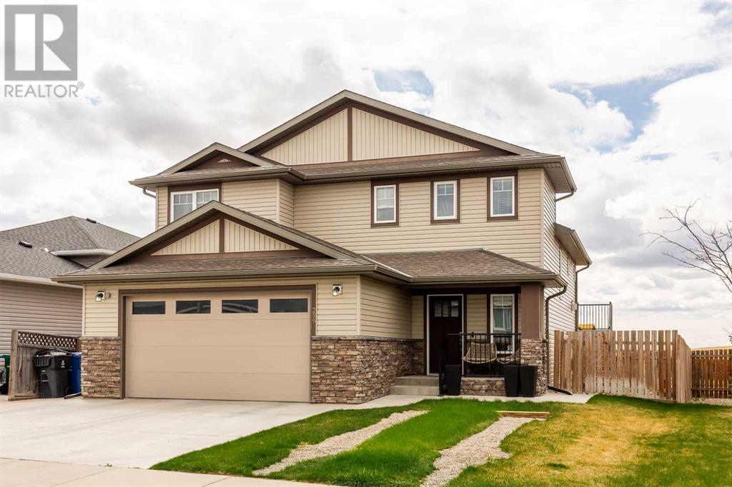 259 Mt Sundial Court W, Lethbridge, Alberta  T1J 5C3 - Photo 2 - A2216235