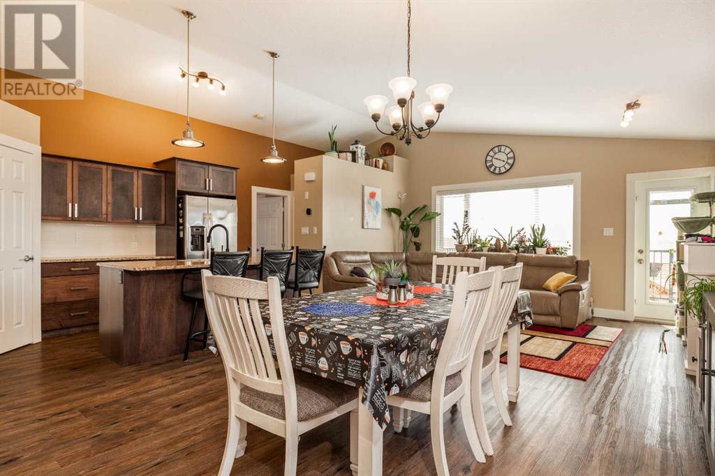 259 Mt Sundial Court W, Lethbridge, Alberta  T1J 5C3 - Photo 5 - A2216235