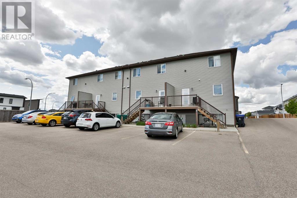 1, 103 Crocus Terrace W, Lethbridge, Alberta  T1J 5J3 - Photo 3 - A2223535