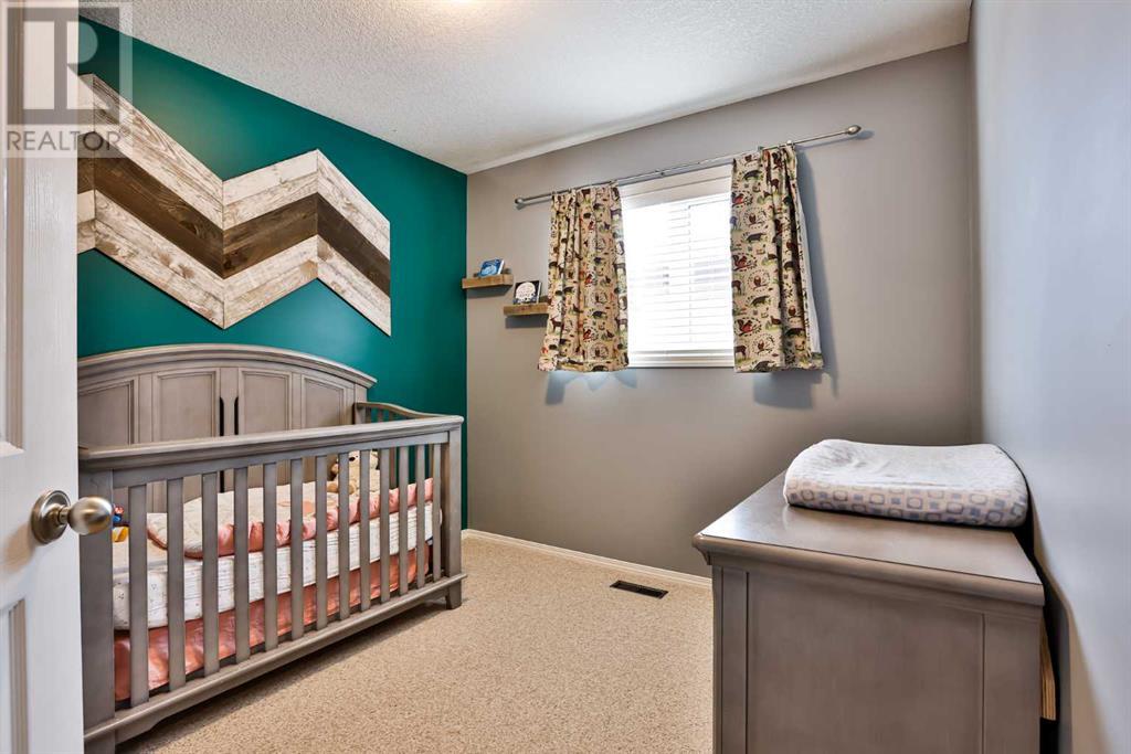 243 Squamish Court W, Lethbridge, Alberta  T1K 7Y9 - Photo 11 - A2237031